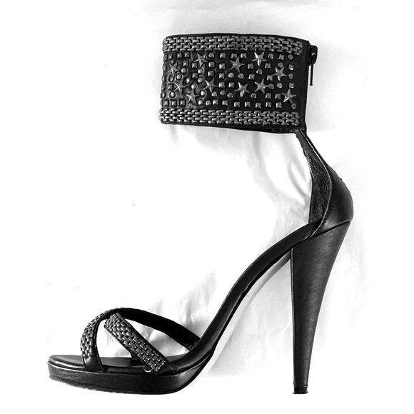 Steve Madden Shoes - STEVE MADDEN leather silver studded open toe heeled Sandals w Ankle band.SIZE 39